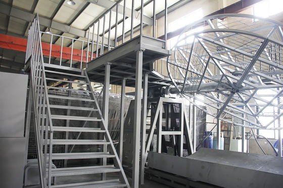 ซื้อ เครื่องจักรโรโตโมลด์แบบชัตเทิลประหยัดพลังงาน ระบบควบคุม PLC เครื่องจักรระดับมืออาชีพสำหรับผลิตถังน้ำ การผลิตออนไลน์